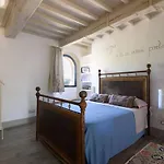 Charming House In With Shared Pool Vakantiehuis Trequanda