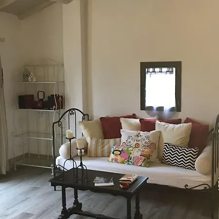 Charming House In With Shared Pool Holiday home Trequanda