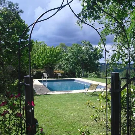 Charming House In With Shared Pool Trequanda