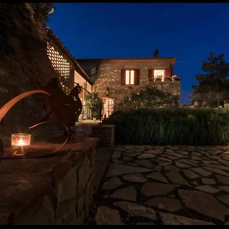 Charming House In With Shared Pool *