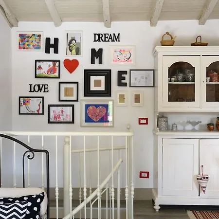 Charming House In With Shared Pool