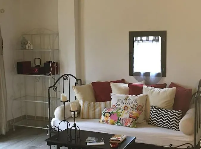 Charming House In With Shared Pool Dom wakacyjny Trequanda