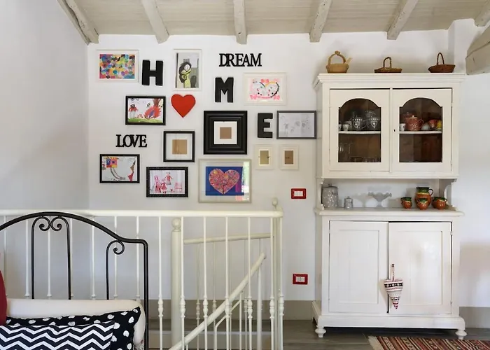 Charming House In With Shared Pool