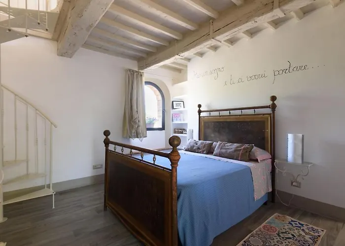 Charming House In With Shared Pool Dom wakacyjny Trequanda
